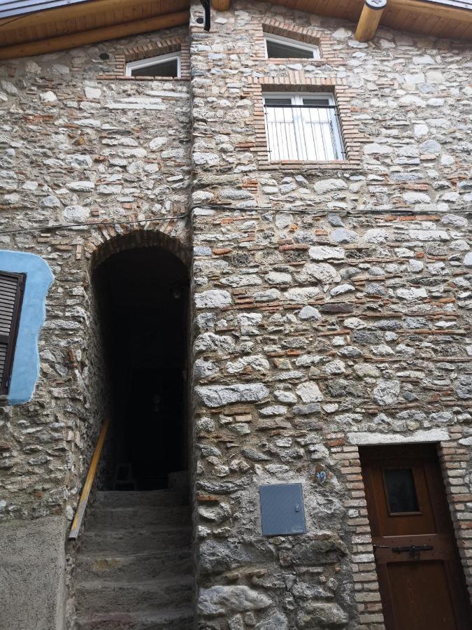 TremosineCasa Nel Borgo - Il Picchio公寓 外观 照片